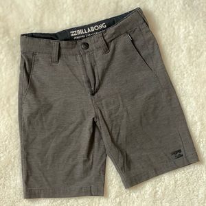 Boys Billabong shorts size 7